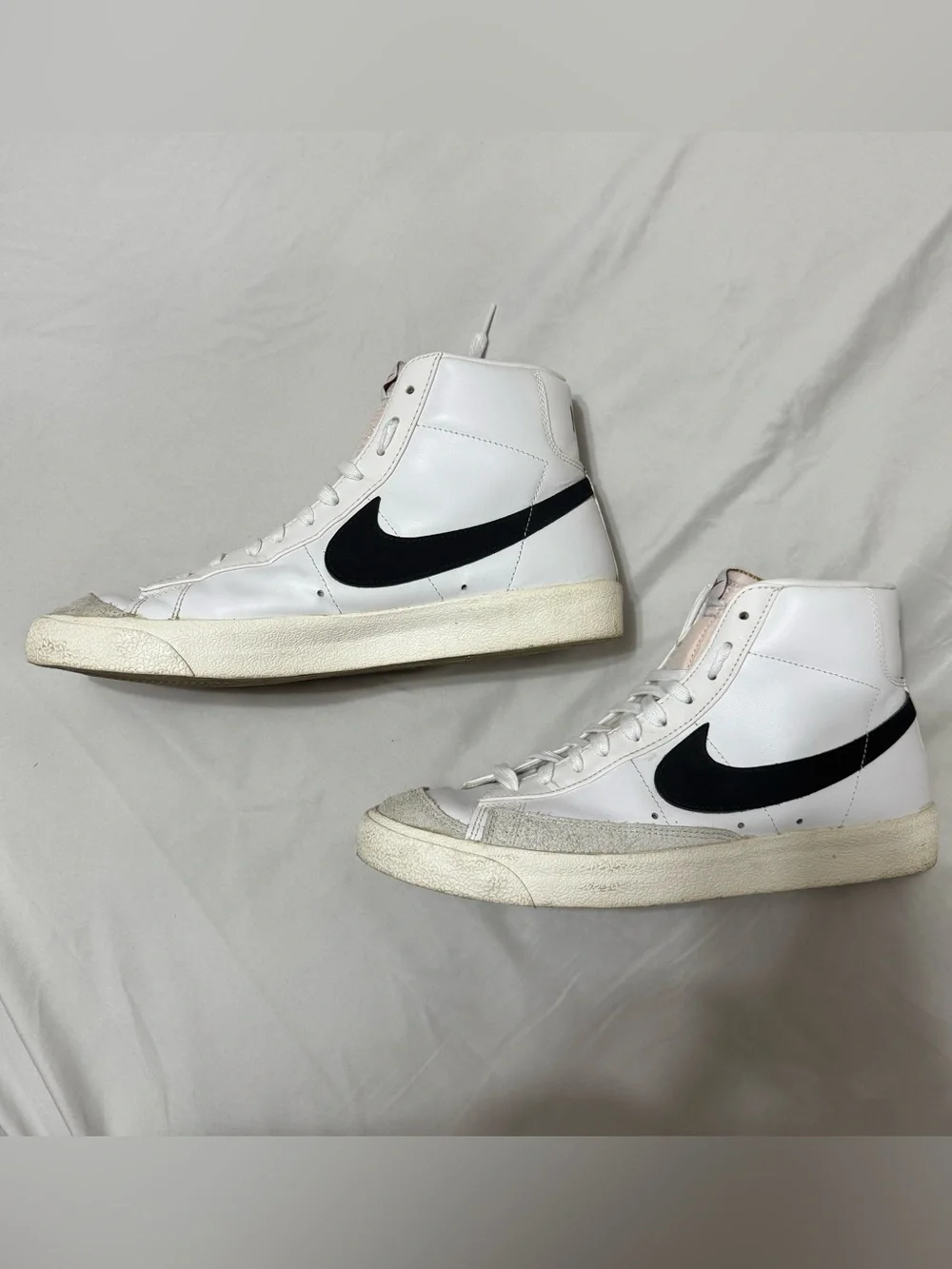 Mens US 10 -Nike Blazer Mid 77 Vintage White Black 2019 sneaker shoe